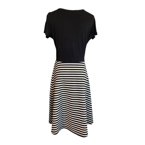 Gilli Women's‎ Large Black White Striped Dress V Neck Short Sleeve Made in USA - Picture 2 of 9